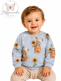 Handgemachter Kinderpullover „Kleiner Teddy mit Sonnenblume“