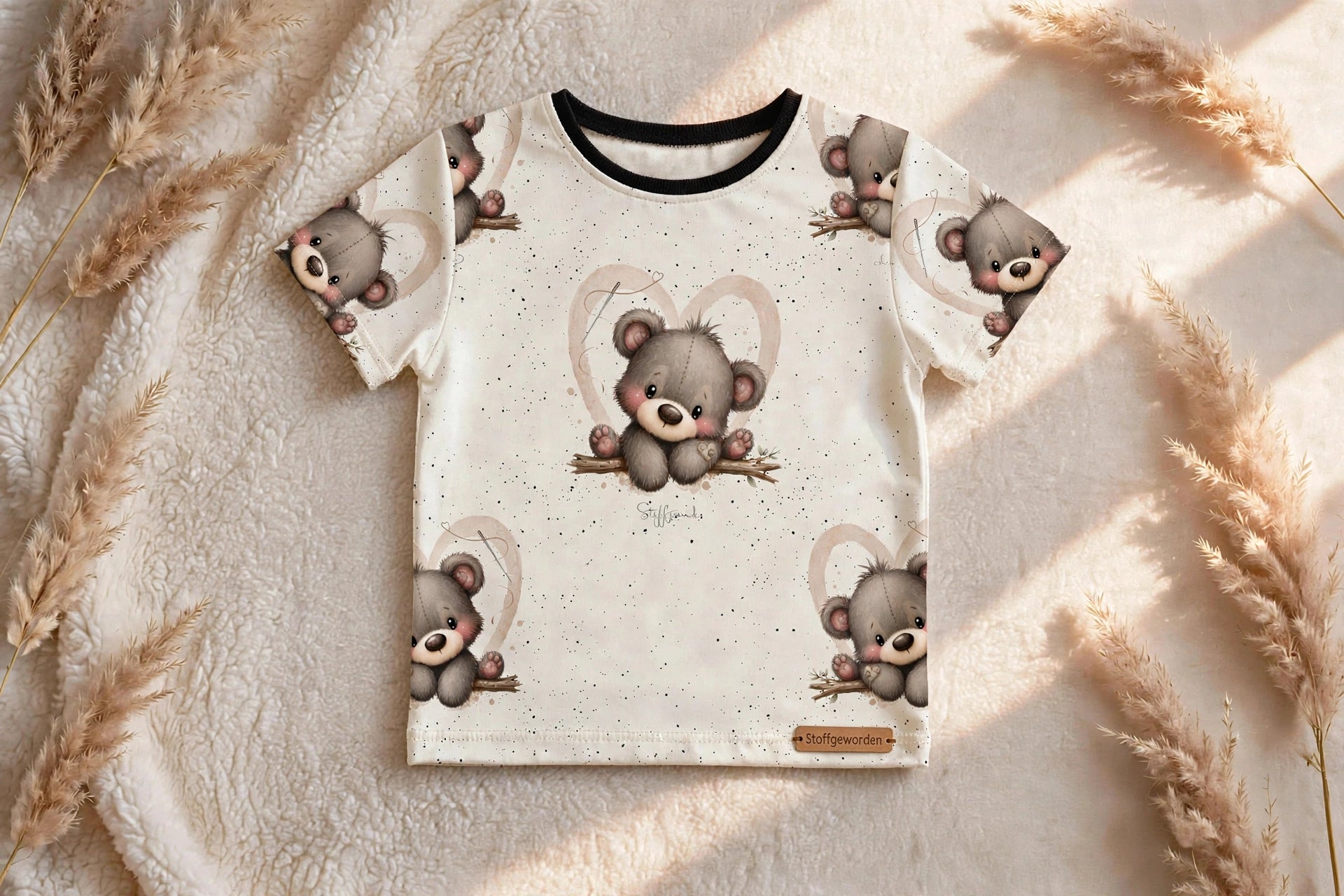 Baby und Kinder-T-Shirt „Kleiner Herzensbär“