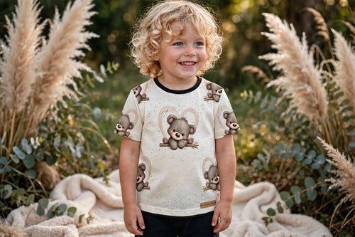 Baby und Kinder-T-Shirt „Kleiner Herzensbär“
